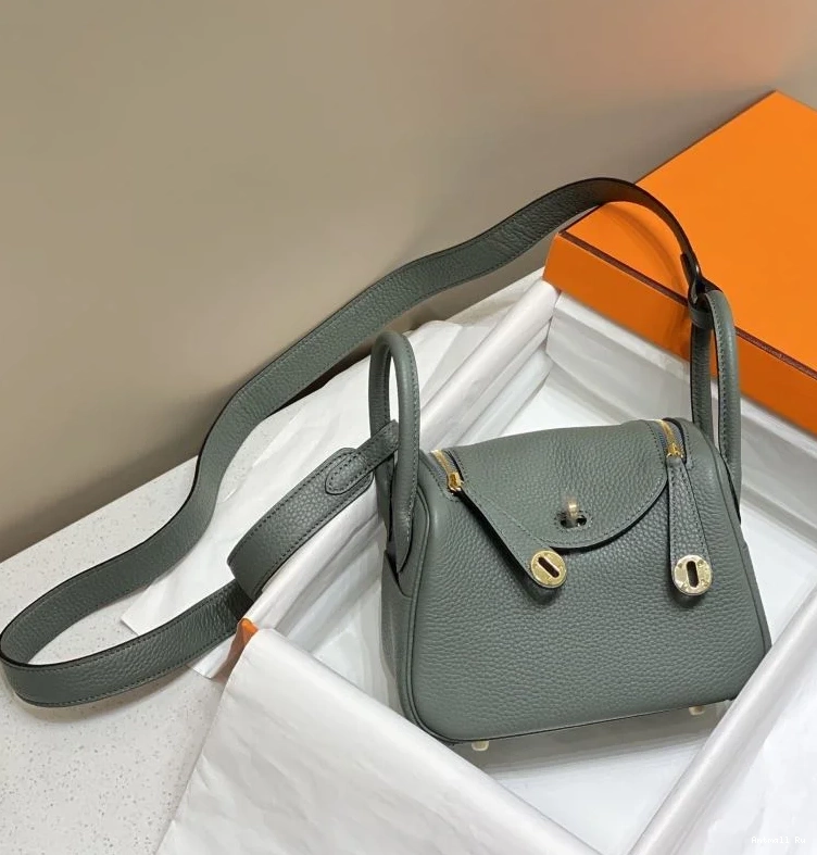 47878 Lindy Hermes Bold Bags 0703